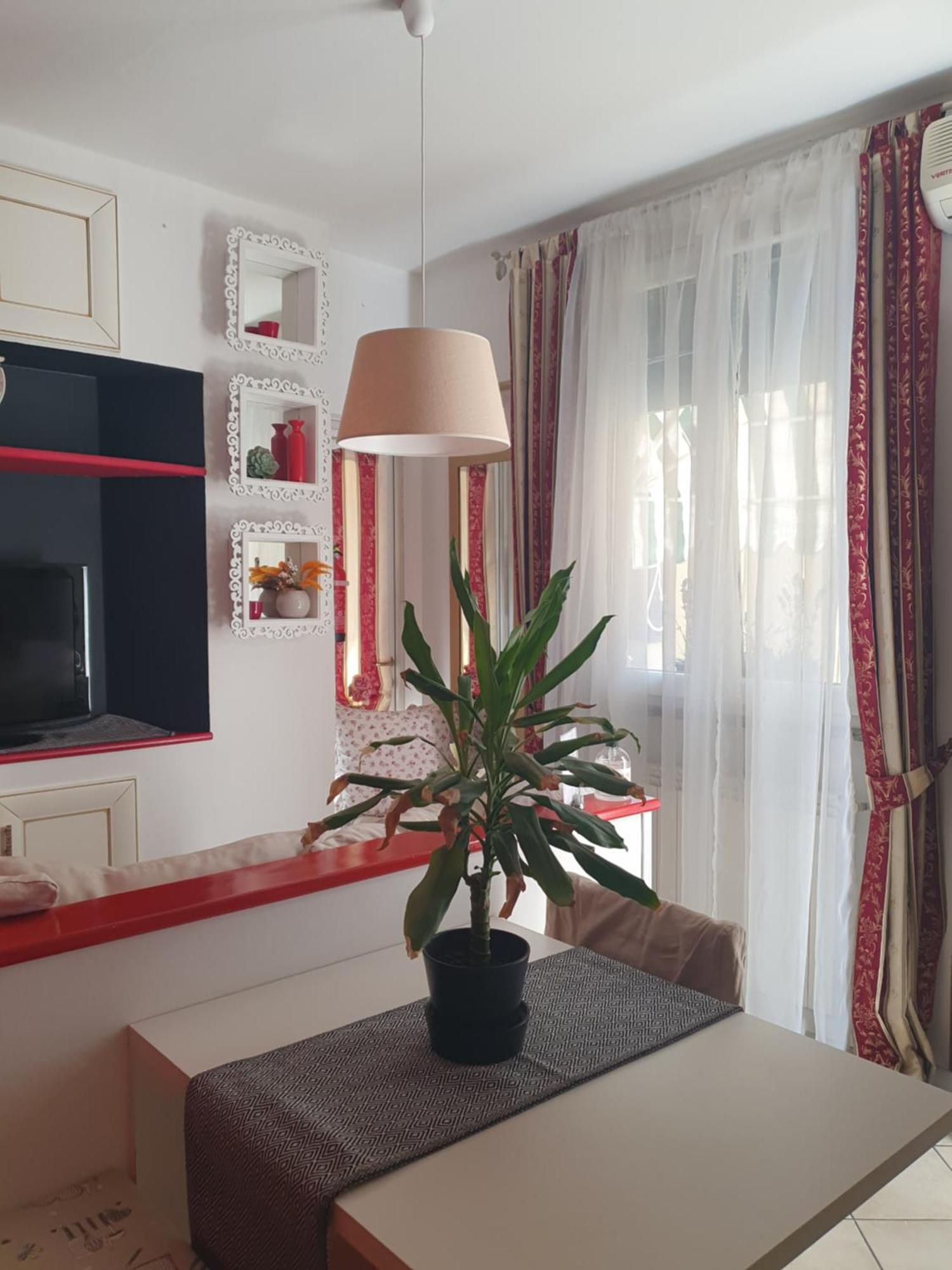 瓦雷泽Casa Magnolia公寓 外观 照片
